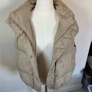 Lululemon Women's Tan Quilted Puffer Vest